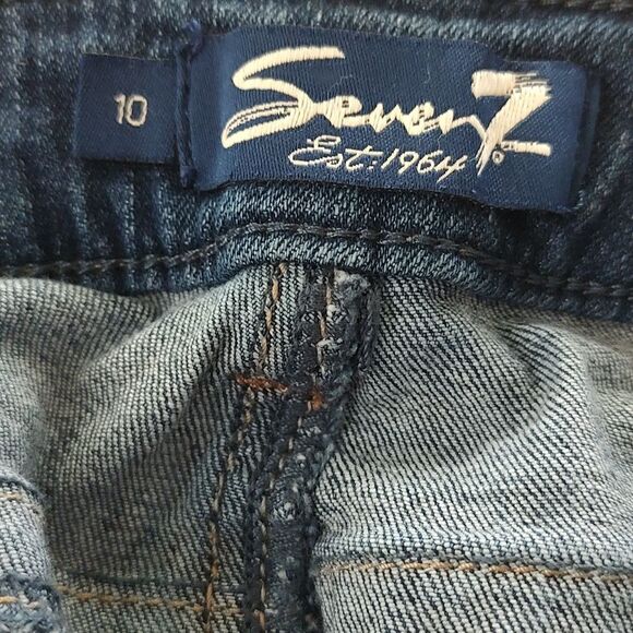 Seven7  distressed denim  jean shorts  Sz 10 - Picture 4 of 4
